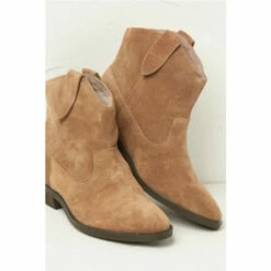 Fat Face FatFace Pixie Brown Suede Boots -FatFaceshop unnamed file 3457