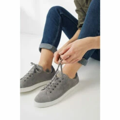 Fat Face FatFace Thea Suede Star Trainers -FatFaceshop unnamed file 4576
