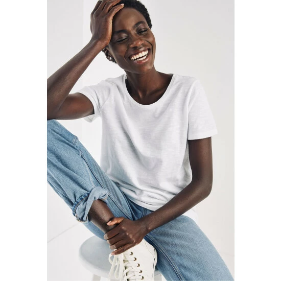 unnamed-file-613.jpg Fat Face FatFace White Keira T-Shirt -FatFaceshop unnamed file 613